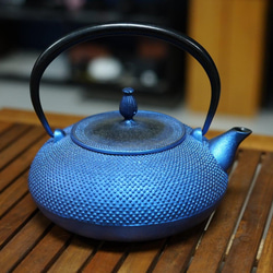 南部鉄器 鉄瓶 「平丸あられ」 瑠璃色 その他キッチン小物 南部