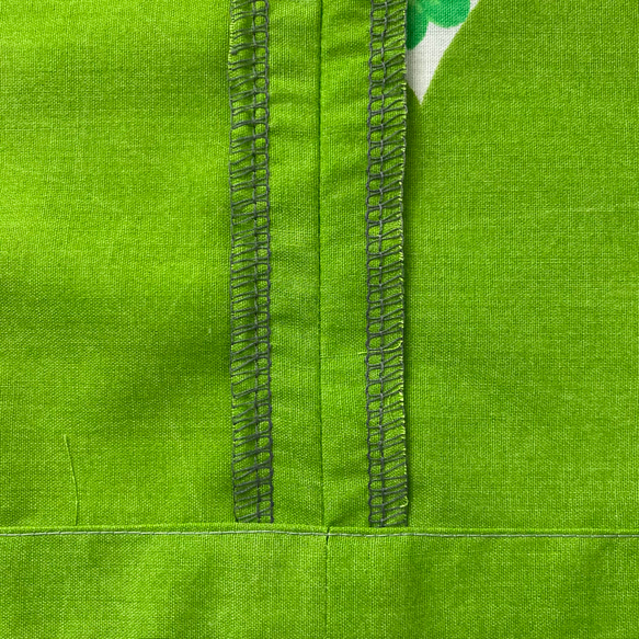 【４年ぶりの復刻】ドイツヴィンテージ生地　グリーン&黄緑　花柄レトロスカート 5枚目の画像