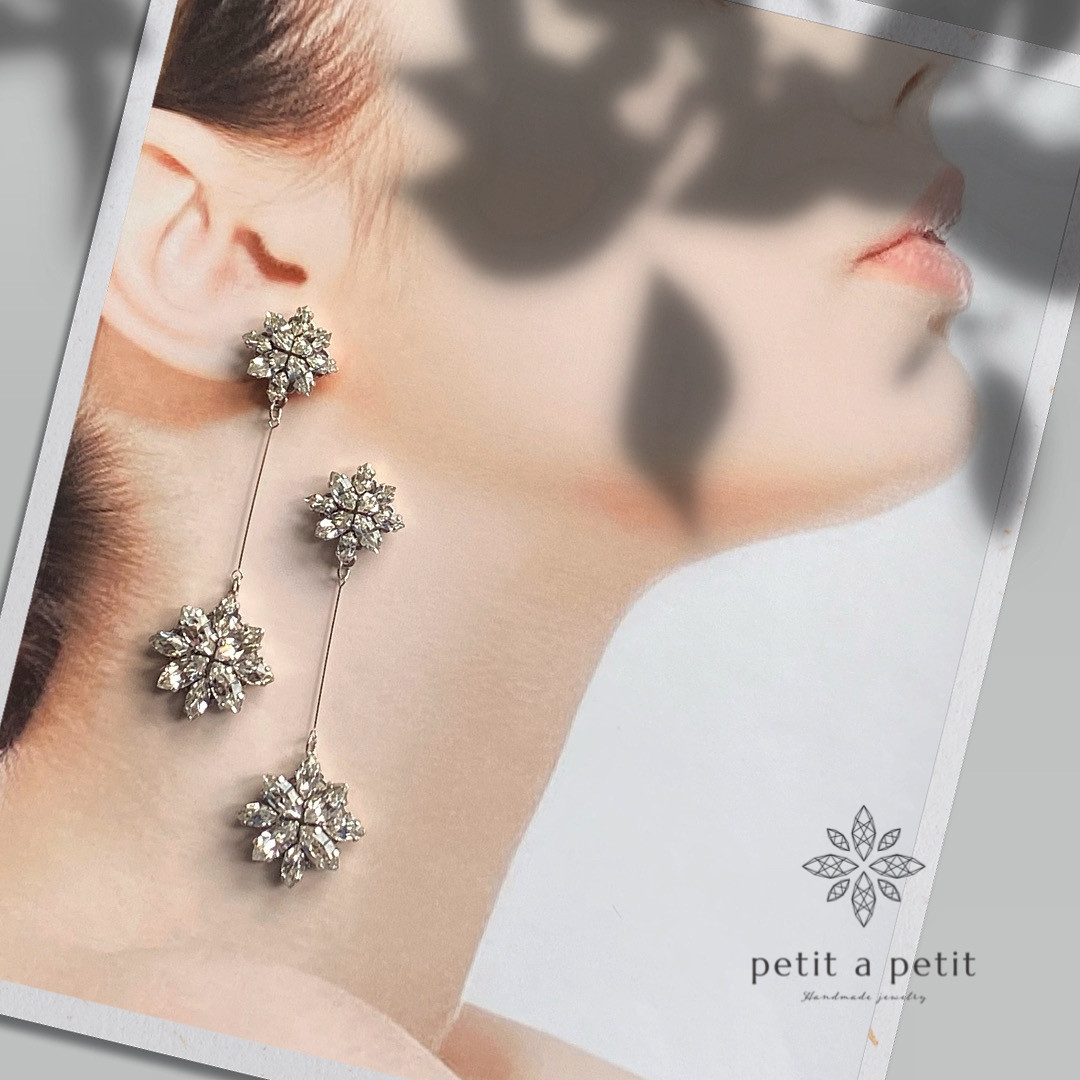 総スワロフスキー®︎ Bouquet ピアスorイヤリング [ロングタイプ]