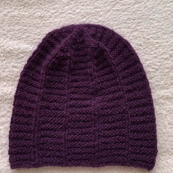 【在庫処分セール】変わりガーター編みの帽子◇紫◇ニット帽◇手編み 2枚目の画像
