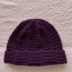 【在庫処分セール】変わりガーター編みの帽子◇紫◇ニット帽◇手編み 1枚目の画像