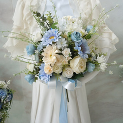 ◇ガーベラのクラッチブーケ＊ブルー＆ホワイト◇サムシングブルー