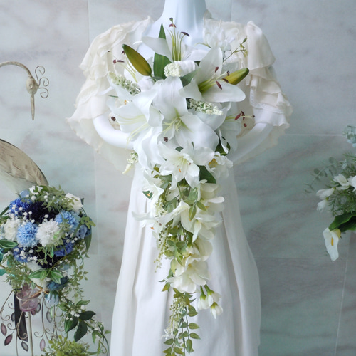 ◇カサブランカのキャスケードブーケ◇ウエディングブーケ ホワイト