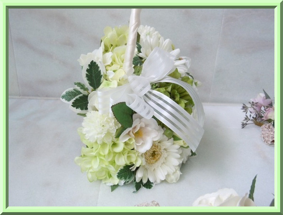SALEセール特価◆ナチュラル 可愛いバッグブーケ*ホワイト◆ウエディングブーケ ガーデンパーティ*アートフラワー 造花 6枚目の画像