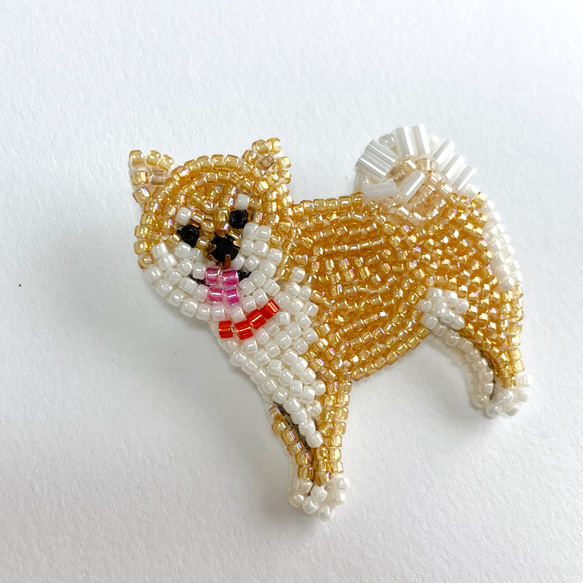 お散歩柴犬さん ブローチ ビーズ刺繍　オートクチュール刺繍 5枚目の画像