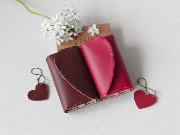 《特集掲載》【刻印サービス】ハートペアキーケース（チョコ革＆赤革）＆ハートチャーム【結婚・記念日祝】※袋ラッピング無料 3枚目の画像