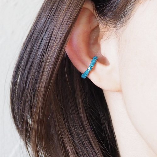 ヴィンテージブルー＊ガラスキューブのイヤーカフ（片耳用