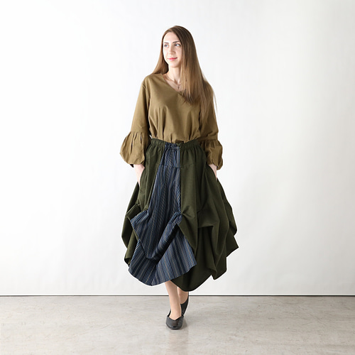 再販＊販売枚数1500枚突破【自由にアレンジスカート】動くたびに美