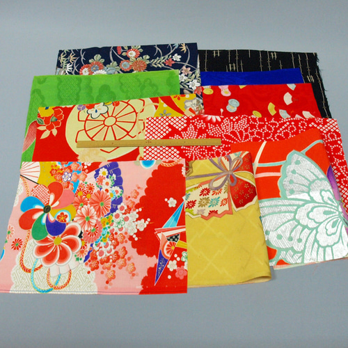 昭和レトロ》正絹・人絹ミックスおまかせ はぎれ 10枚セット お細工