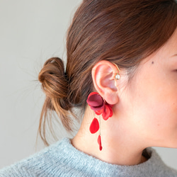 【ステンレス】バラのイヤーフック / 赤 4枚目の画像