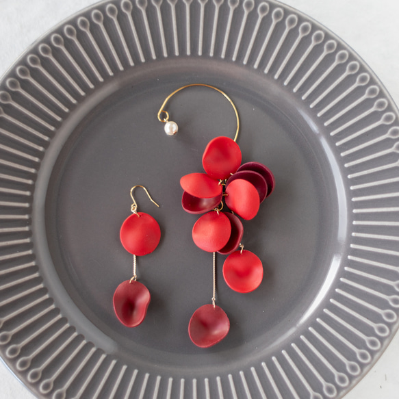 【ステンレス】バラのイヤーフック / 赤 2枚目の画像