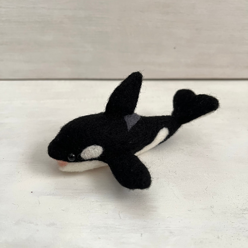 受注制作】羊毛フェルト 幸せを呼ぶシャチ(ジンベエザメのお友達) 羊毛