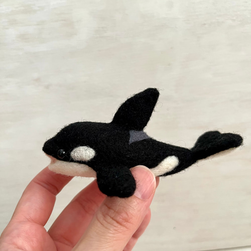 受注制作】羊毛フェルト 幸せを呼ぶシャチ(ジンベエザメのお友達) 羊毛