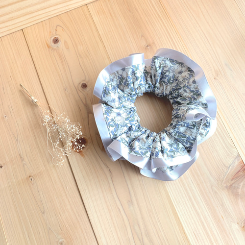 リバティ ゴム替えできる サテンダブルフリルシュシュ ＜May Morris