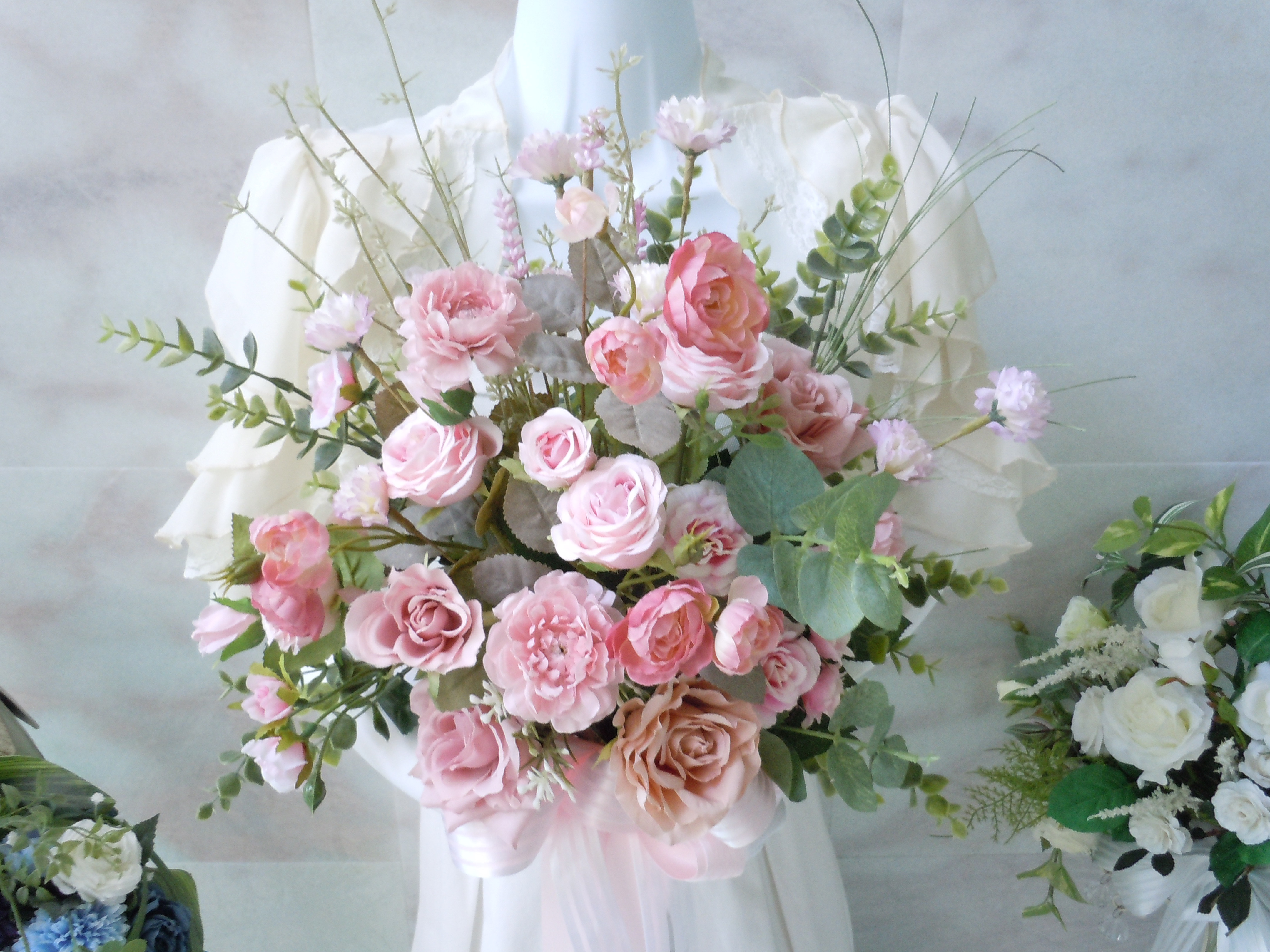 ◆可愛いパステルピンクのクラッチブーケ＊ピンクローズ◆パステルカラー ピンクカラー ウエディングブーケ 前撮り 花束