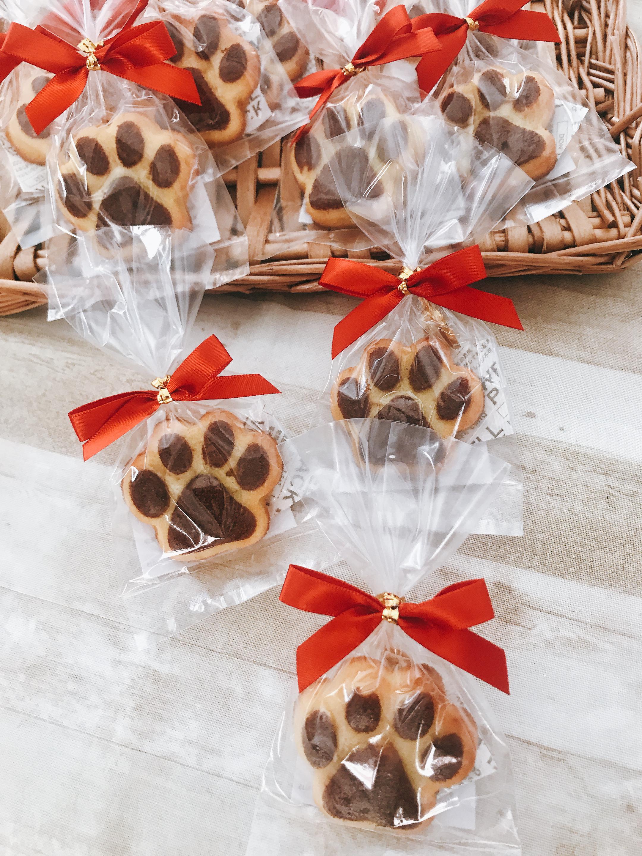 お配りギフトに最適な肉球マドレーヌ30個入り