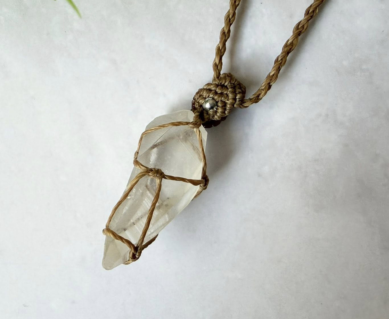 持ち込み石オーダー】マクラメ編みペンダント（石包み）｜天然石