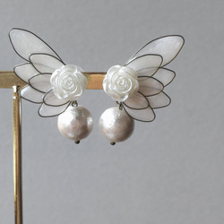 The angel wing pierced earring 第3張的照片