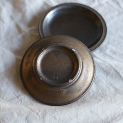 丸豆皿　濃茶 ブリム アンティークゴールド系　陶器 6枚目の画像