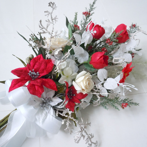 ★　クリスマス✴︎ブーケ〜北の国のやさしいブーケ〜 ◇クリスマスブーケ＊クラッチブーケ◇アームブーケ＊スワッグ