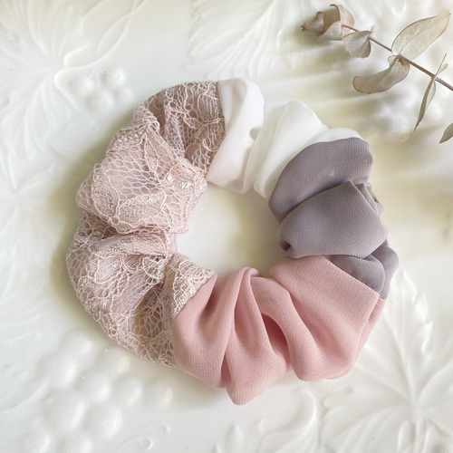レース×コーラルピンク系桜 シフォンシュシュ (ペールトーン