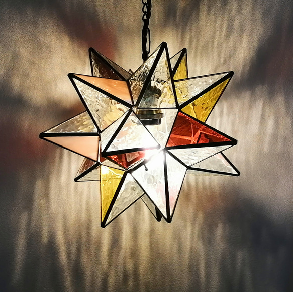 リニューアル！LEDライト　[Nova]ステンドグラス　ペンダントライト　星　照明　インテリア　 7枚目の画像