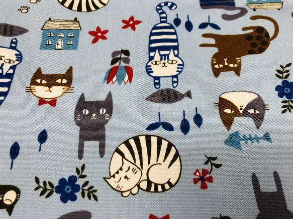 大きな巾着袋　縦50ｃｍ横50ｃｍ　　ネコ柄水色 2枚目の画像