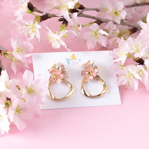 K14gf】桜の花とツイストリング ピアス(イヤリング変更可