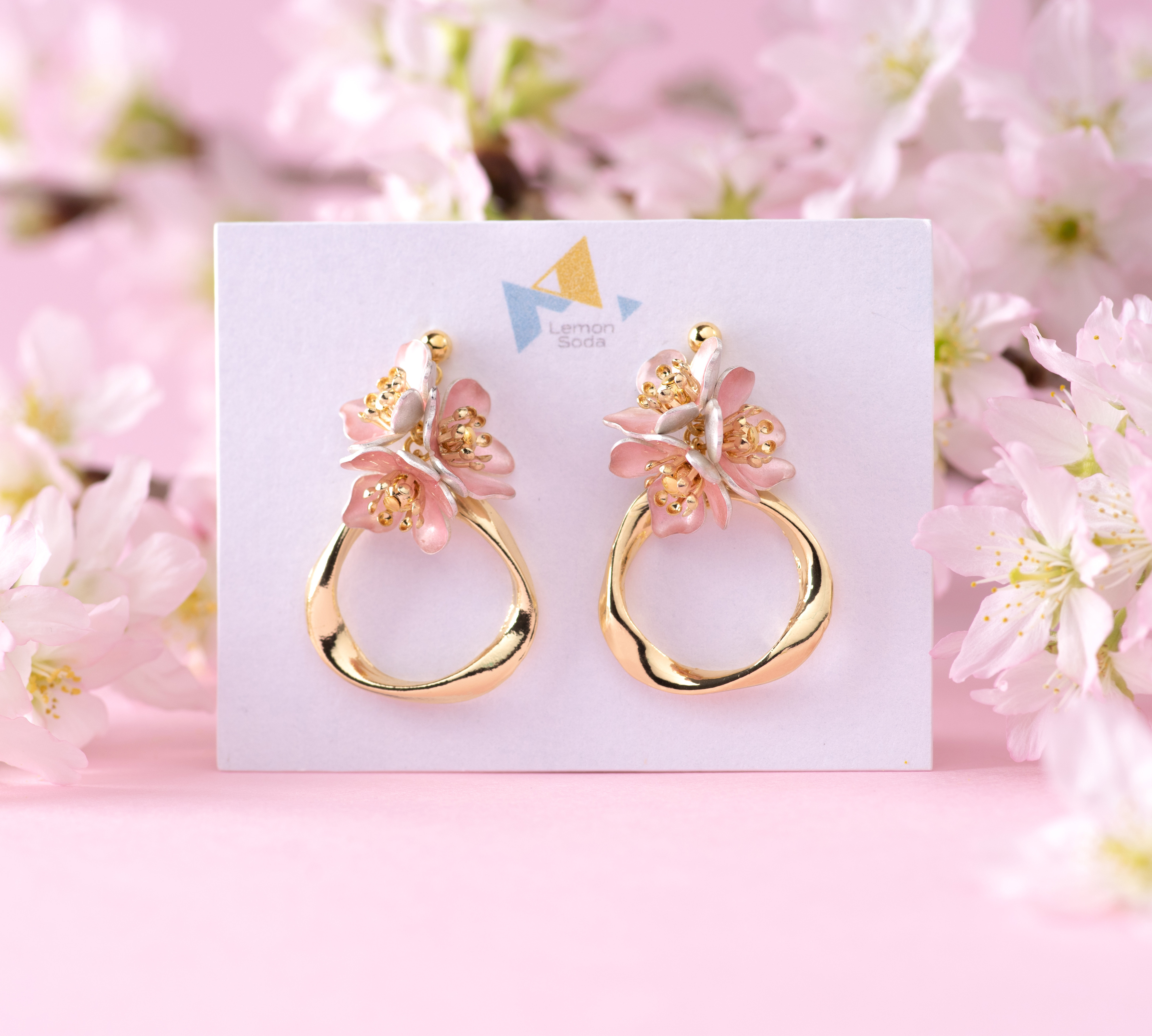 K14gf】桜の花とツイストリング ピアス(イヤリング変更可) ピアス 春 ...