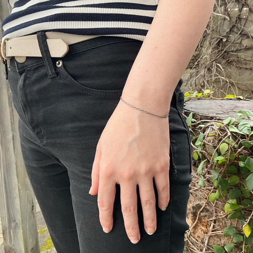 手首が細く見える！とっても華奢な、温泉も付けっぱなしで大丈夫  