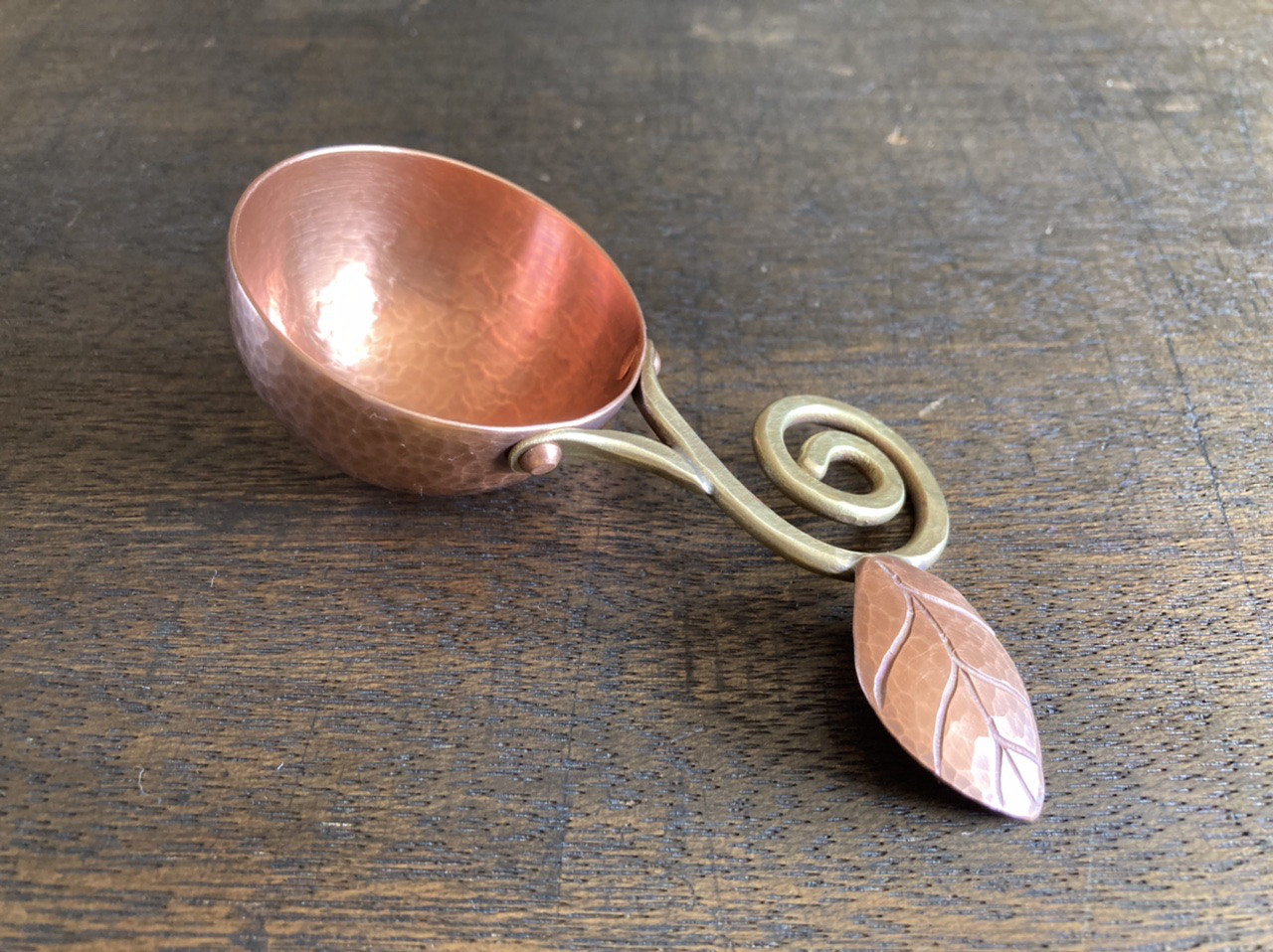 銅のコーヒーメジャースプーン（丸型：くるくる葉っぱタイプ）　※受注品