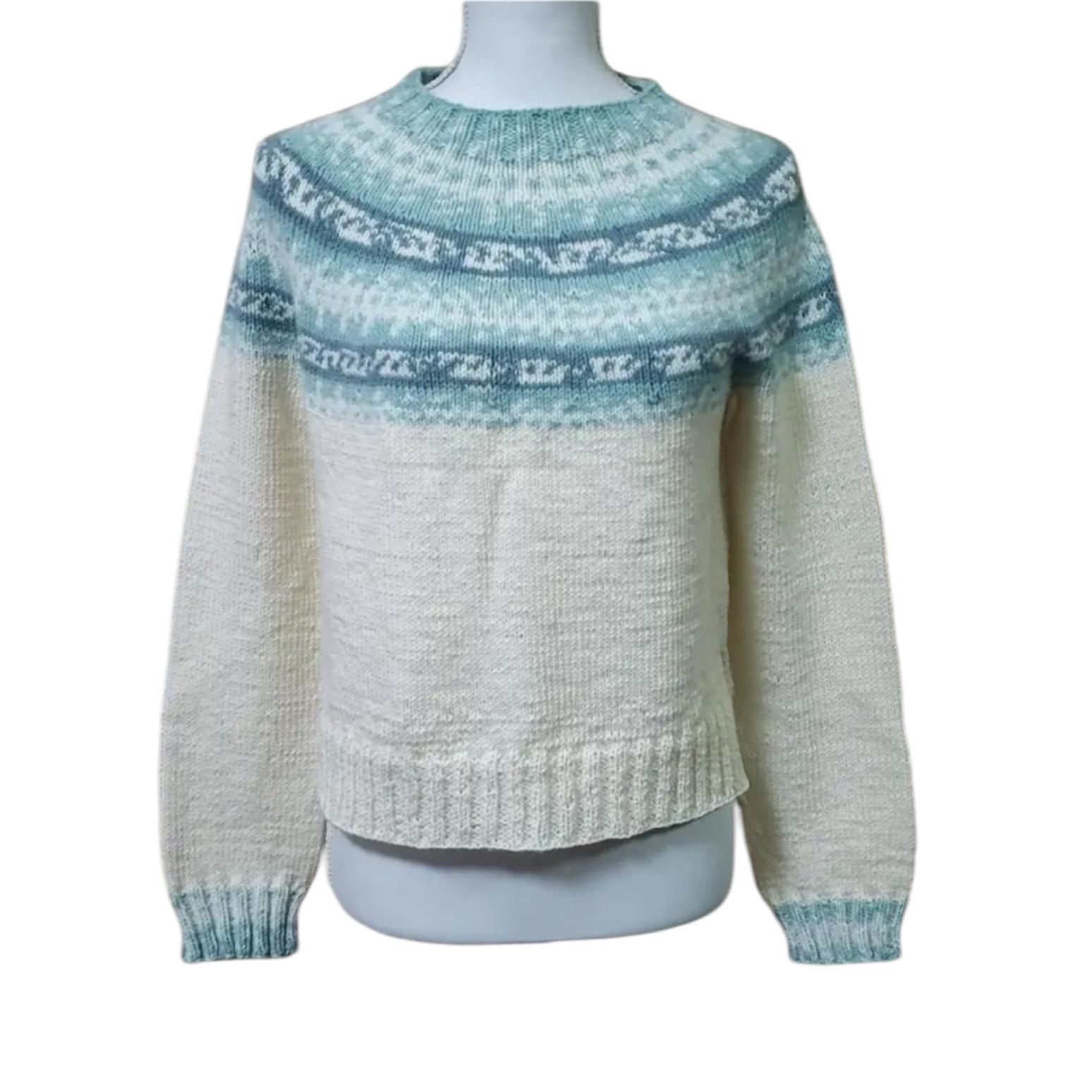 丸ヨークの段染め糸セーター