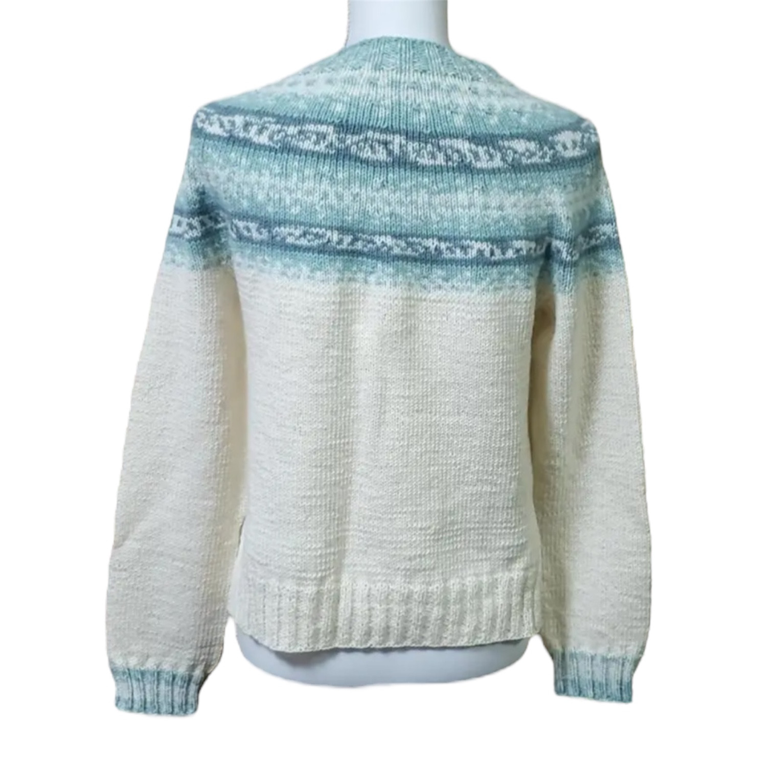 丸ヨークの段染め糸セーター 丸ヨークの段染め糸セーター