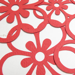 【和婚飾り】赤が映える梅オーナメント　10枚セット　うめの花でウェルカムスペースや和風ウェディングに！お祝いや正月にも！ 6枚目の画像