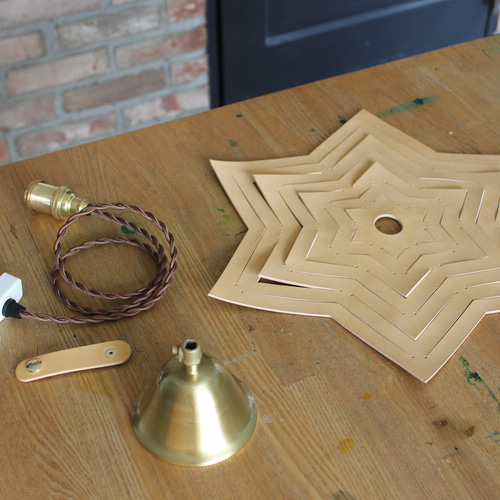 本革のランプシェード シーリングライト・ペンダントライト 革工房