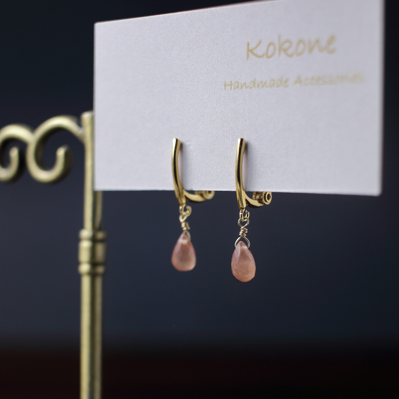 痛くないイヤリング/ピアスみたい/インカローズのイヤリング(クリップ式)/華奢で痛くないプチイヤリング