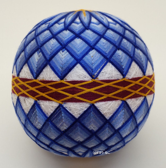 Temari 貓店 Temari“絨球大麗花”白色背景淡藍色花 Temari Temari Temari 季節性裝飾品 第3張的照片