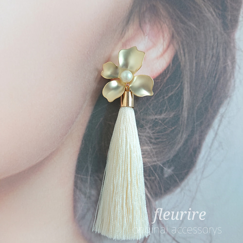 人気No.2❤️フラワーモチーフ×ロングタッセルブライダル2wayピアス 
