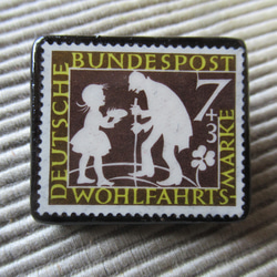 ドイツ　童話切手ブローチ　5931 1枚目の画像