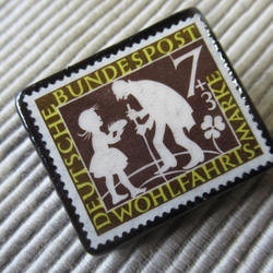 ドイツ　童話切手ブローチ　5931 2枚目の画像