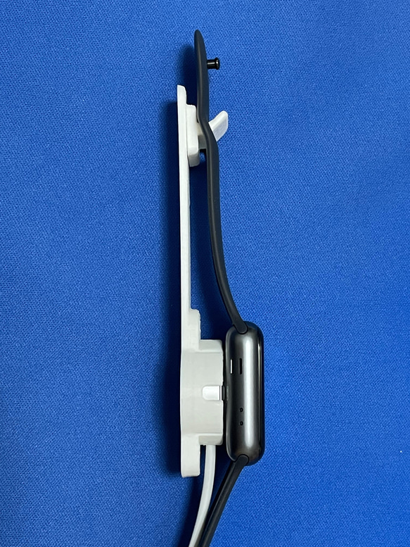 【充電ケーブル固定】Apple Watch 壁掛け充電スタンド（スポーツバンド用） 11枚目の画像