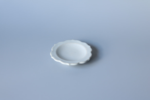 稜花 豆皿 白 1枚目の画像