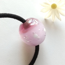 桜色とんぼ玉ヘアゴム 　ピンク 4枚目の画像