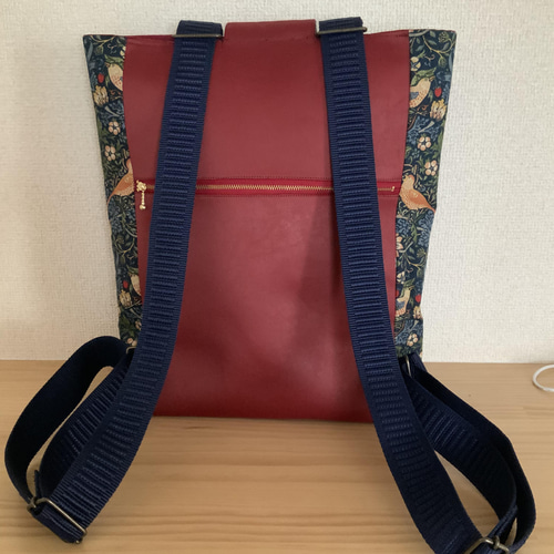 【再出品】2wayリュック(M)　イチゴ泥棒　ハンドメイド 2wayリュック(M) いちご泥棒 ハンドメイド