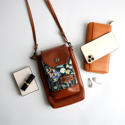 長財布対応 仕切り4つの万能ポシェット&サコッシュ ショルダーベルト