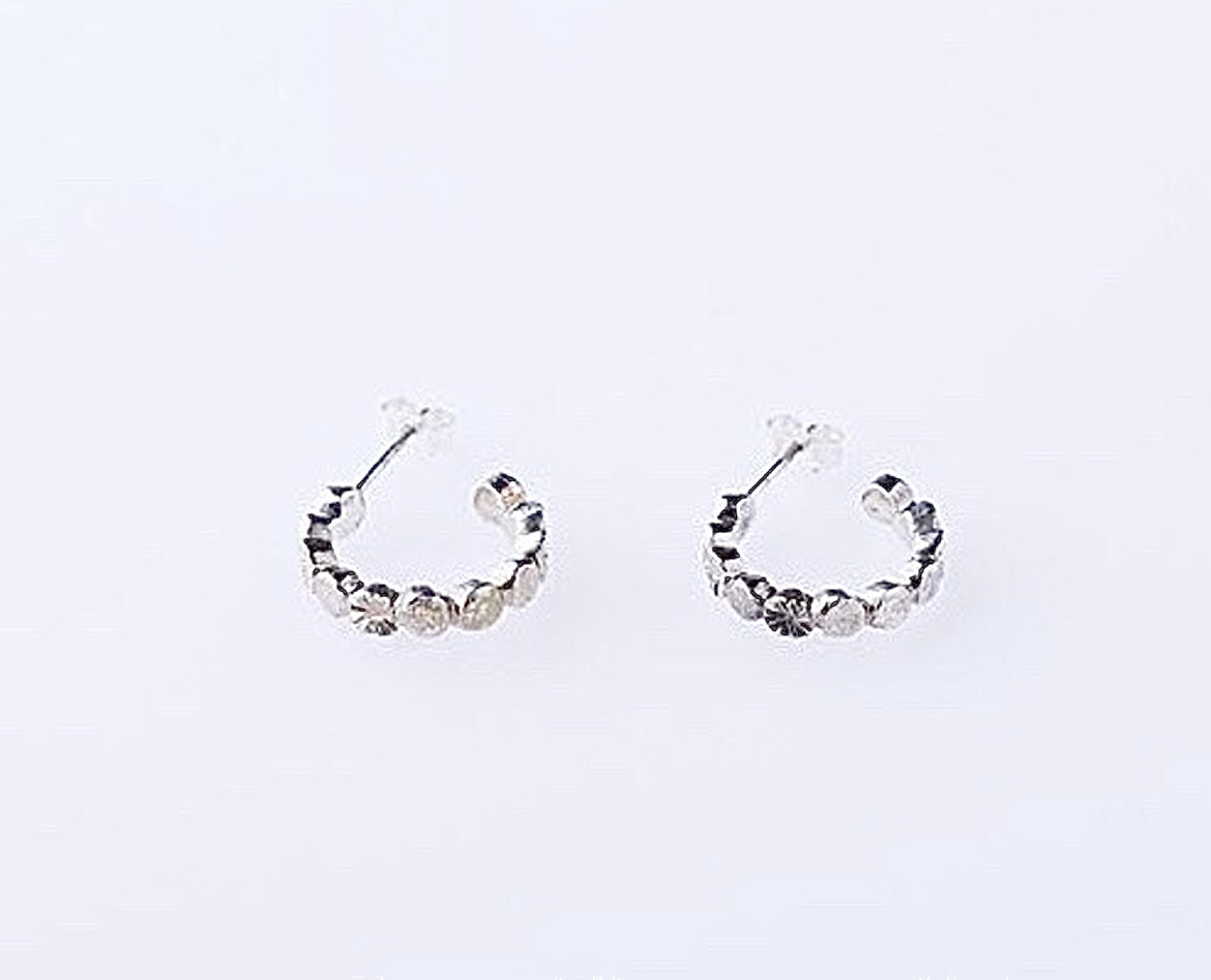 〈Ryutoan〉石畳のピアス　シルバー