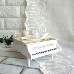☆彡白いグランドピアノをドレスアップ ♪ピアノの小物入れ＊薔薇＊トールペイント＆デコレーション＊ 8枚目の画像