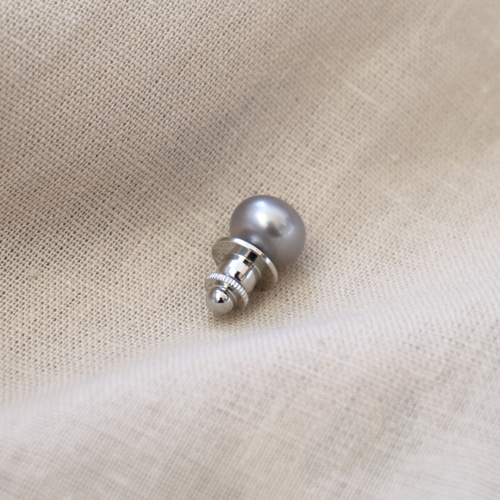 男性にも！淡水パールピンブローチ~plus pearl pin brooch