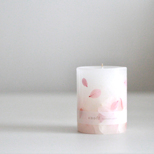 KUFÚU candle | これからビスケットザウルスさんは ハチミツの