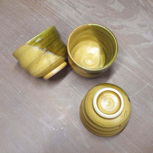 ◇ろくろ目のぐい呑み・イエローグリーン◇ おちょこ・ぐい呑み・徳利